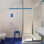 48m² *